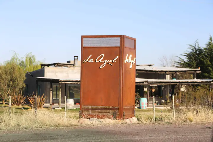 Presentation image of La Azul
