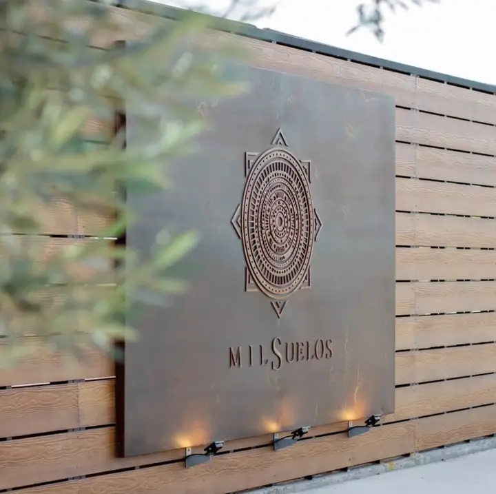 Imagen de presentación de Mil Suelos
