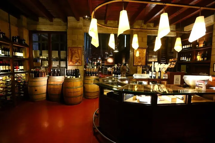Presentation image of Santa Julia