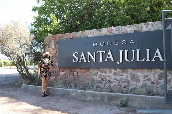 Presentation image of Santa Julia