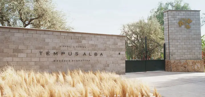 Imagen de presentación de Tempus Alba